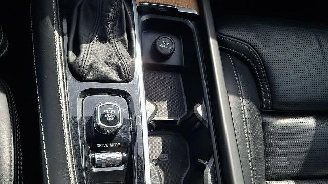 2020 Volvo XC90 T6 Inscription 6-Passenger