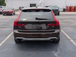 2017 V90 Cross Country Thumbnail 6