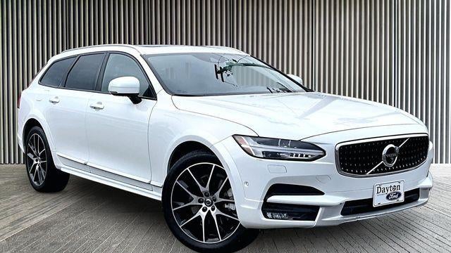 2017 Volvo V90 Cross Country T6