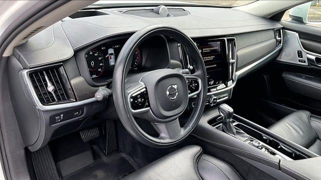 2017 Volvo V90 Cross Country T6