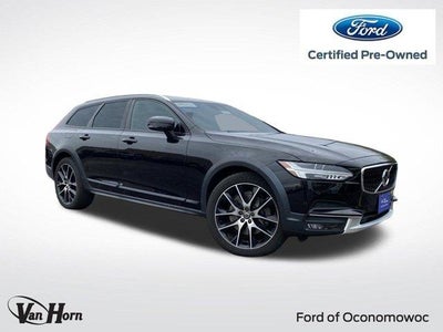Photo of a 2018 Volvo V90 Cross Country AWD T6 4DR Wagon for sale