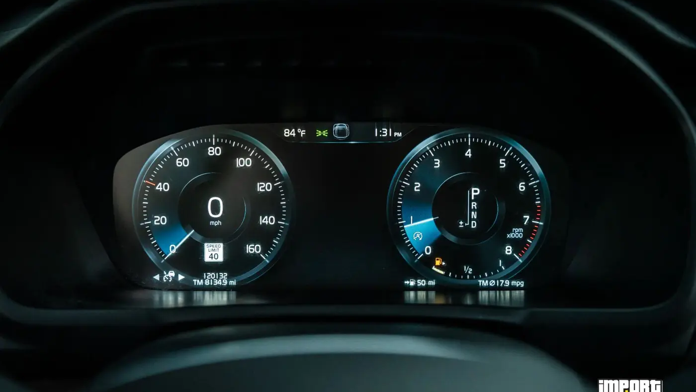 2017 Volvo XC90 T6 Momentum