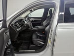 2016 XC90 Thumbnail 11