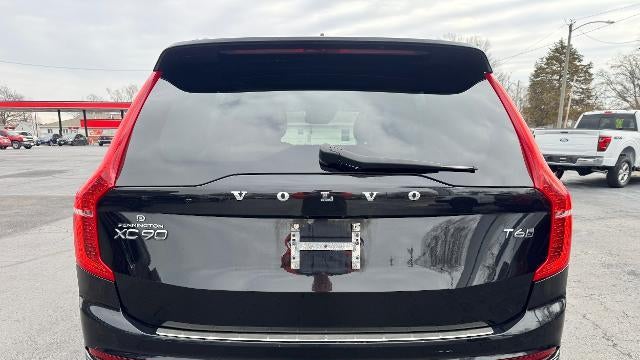 2017 Volvo XC90 T6 Momentum