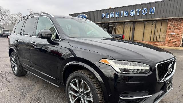 2017 Volvo XC90 T6 Momentum