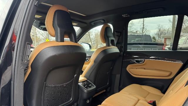 2017 Volvo XC90 T6 Momentum