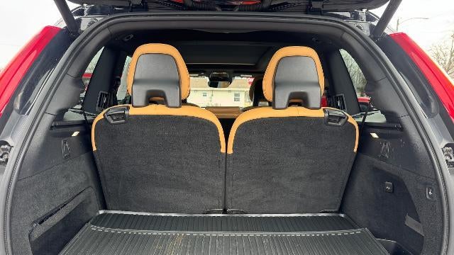 2017 Volvo XC90 T6 Momentum
