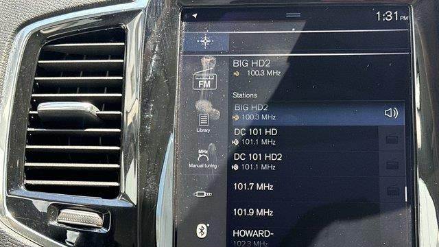 2017 Volvo XC90 T6 Momentum