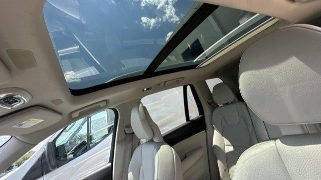 2017 Volvo XC90 T6 Momentum