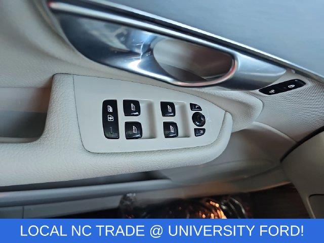 2017 Volvo XC90 - $17,454