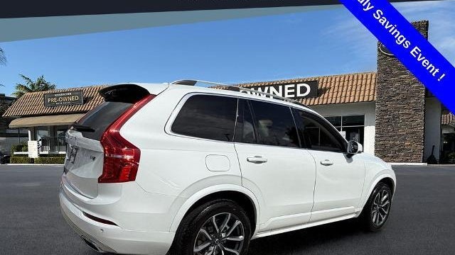 2019 Volvo XC90 T6 Momentum