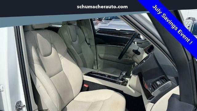 2019 Volvo XC90 T6 Momentum