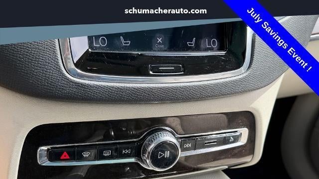 2019 Volvo XC90 T6 Momentum