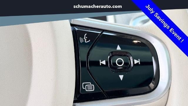 2019 Volvo XC90 T6 Momentum