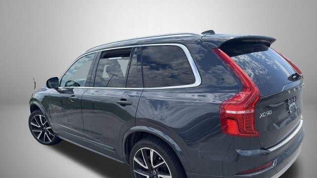 2021 Volvo XC90 T6 Momentum 7-Passenger