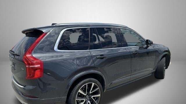 2021 Volvo XC90 T6 Momentum 7-Passenger