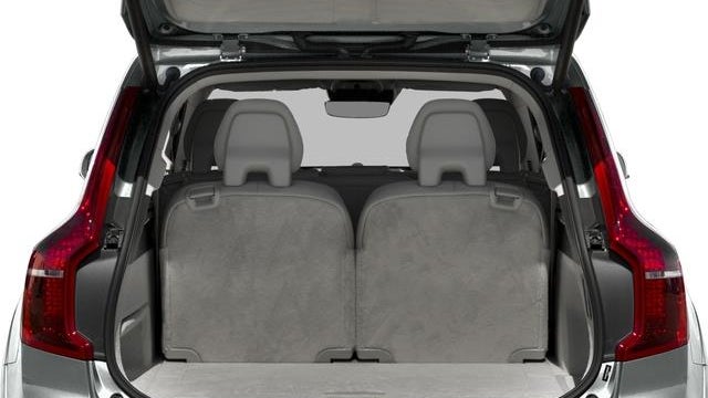 2016 Volvo XC90 T6 Momentum