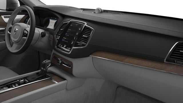 2016 Volvo XC90 T6 Momentum