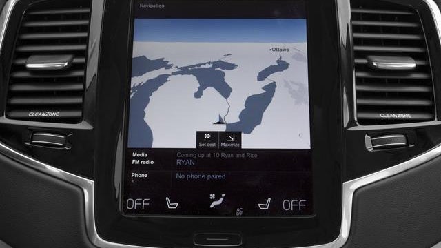 2016 Volvo XC90 T6 Momentum