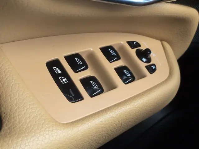 2017 Volvo XC90 - $14,486