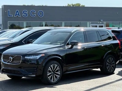 Photo of a 2022 Volvo XC90 AWD T6 Momentum 7-Passenger 4DR SUV for sale