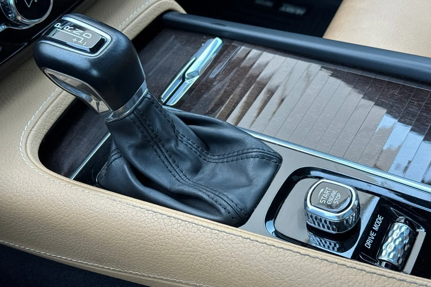 2019 Volvo XC90 - $21,417