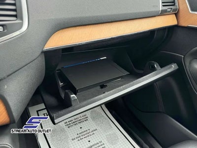 Photo of a 2022 Volvo XC90 AWD T6 Momentum 7-Passenger 4DR SUV for sale