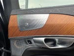 2020 XC90 Thumbnail 32