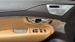 2022 XC90 Thumbnail 9