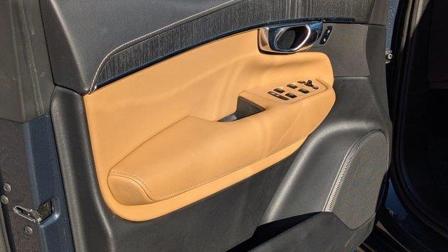 2022 Volvo XC90 T6 Inscription 7-Passenger