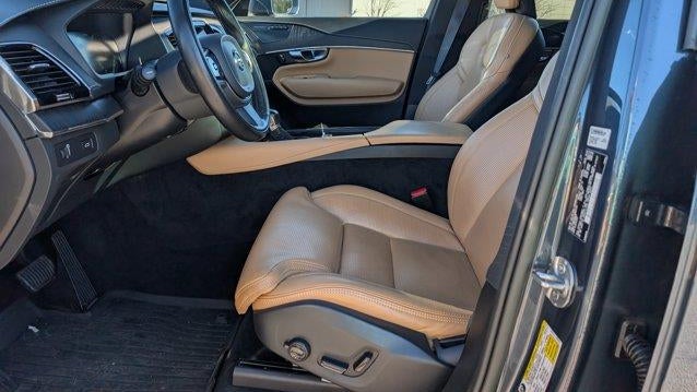 2022 Volvo XC90 T6 Inscription 7-Passenger