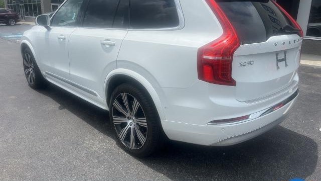 2022 Volvo XC90 T6 Inscription 7-Passenger