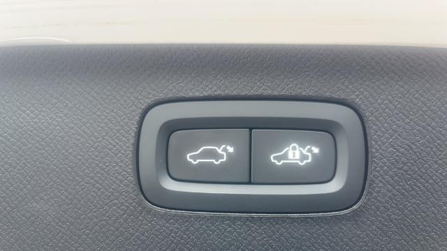 2022 Volvo XC90 T6 Inscription 7-Passenger