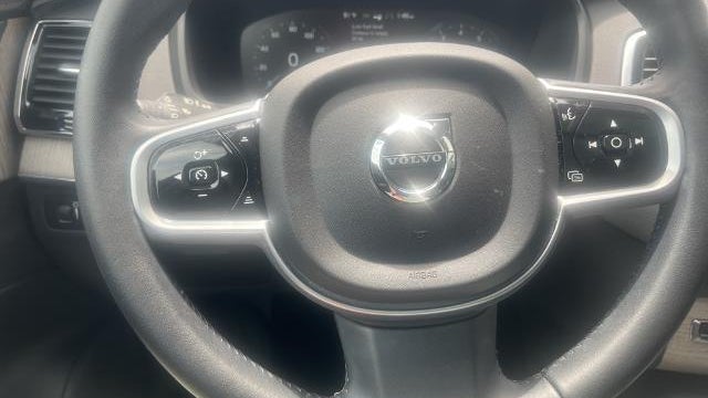 2022 Volvo XC90 T6 Inscription 7-Passenger