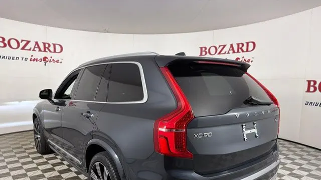 2022 Volvo XC90 T6 Inscription 7-Passenger