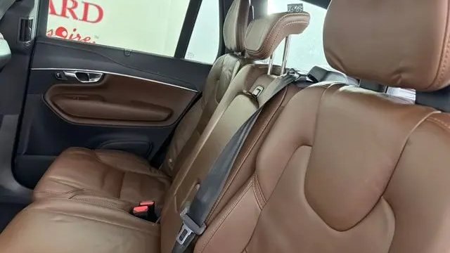 2022 Volvo XC90 T6 Inscription 7-Passenger