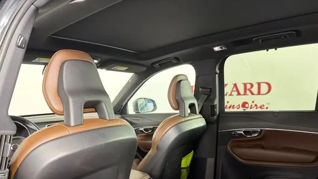 2022 Volvo XC90 T6 Inscription 7-Passenger