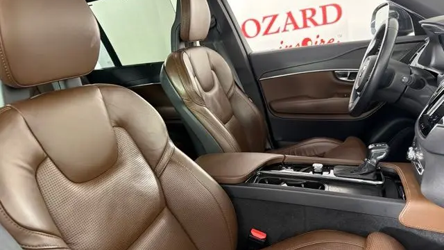 2022 Volvo XC90 T6 Inscription 7-Passenger
