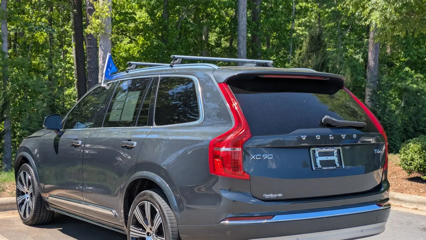 2022 Volvo XC90 T6 Inscription 7-Passenger
