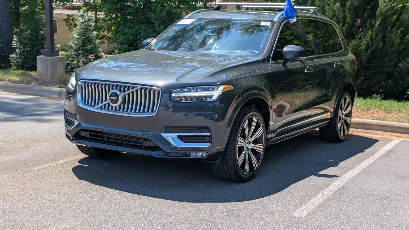 2022 Volvo XC90 T6 Inscription 7-Passenger