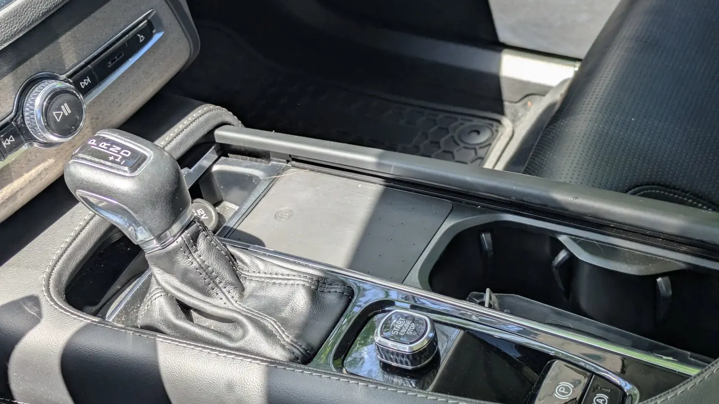 2022 Volvo XC90 T6 Inscription 7-Passenger