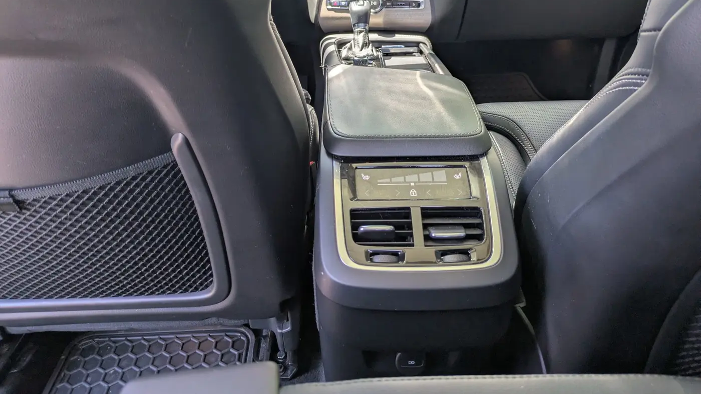 2022 Volvo XC90 T6 Inscription 7-Passenger