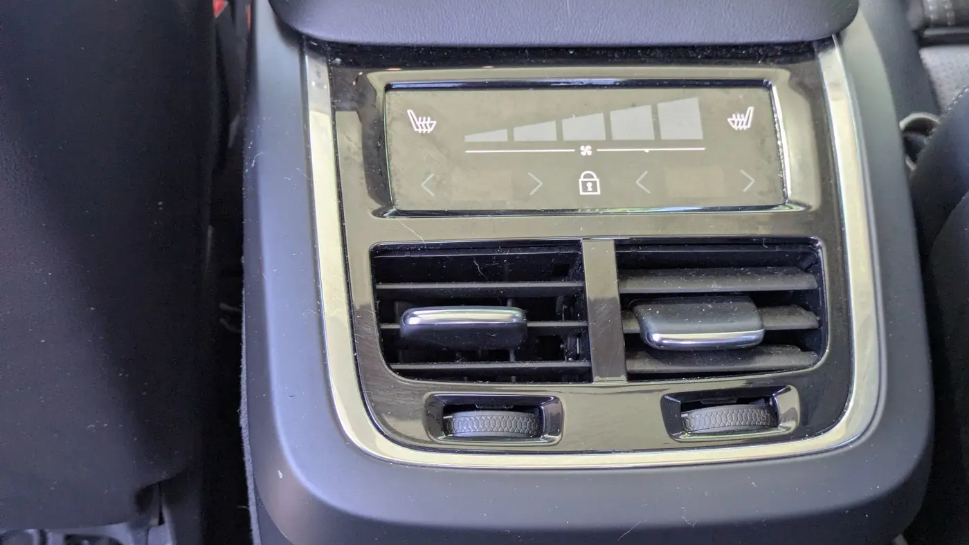 2022 Volvo XC90 T6 Inscription 7-Passenger
