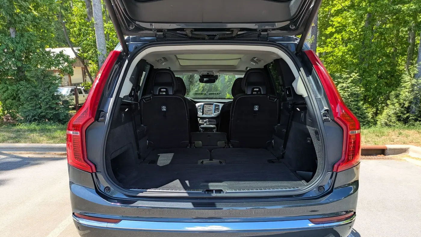2022 Volvo XC90 T6 Inscription 7-Passenger