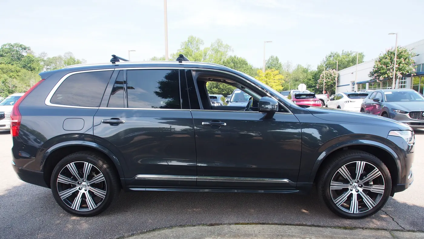 2022 Volvo XC90 T6 Inscription 7-Passenger