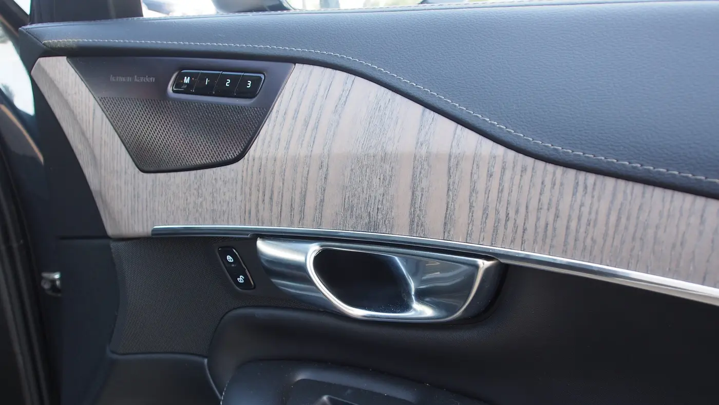2022 Volvo XC90 T6 Inscription 7-Passenger