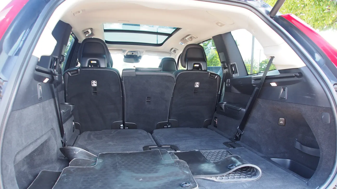 2022 Volvo XC90 T6 Inscription 7-Passenger