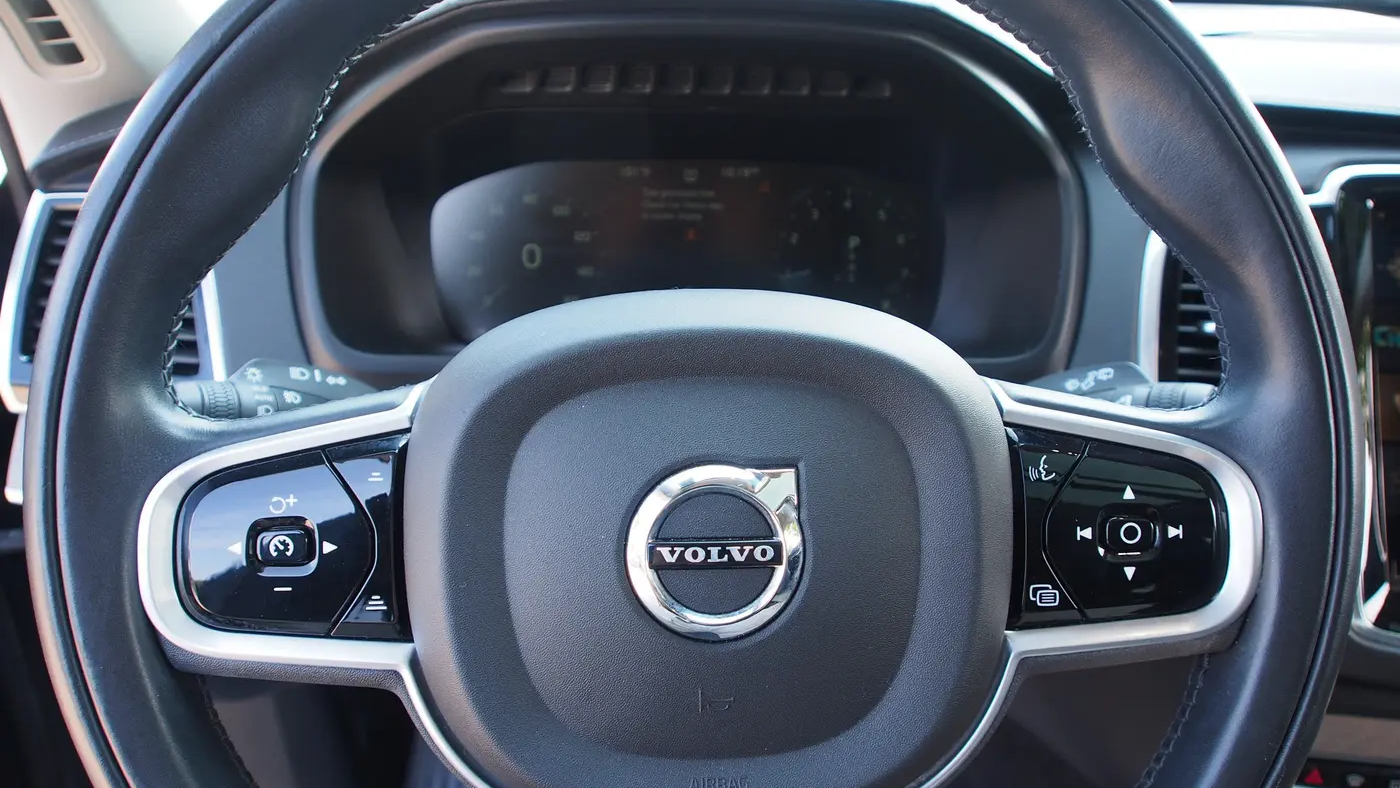 2022 Volvo XC90 T6 Inscription 7-Passenger