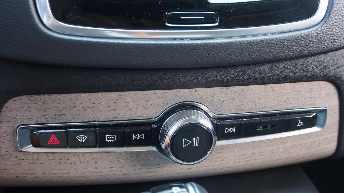 2022 Volvo XC90 T6 Inscription 7-Passenger