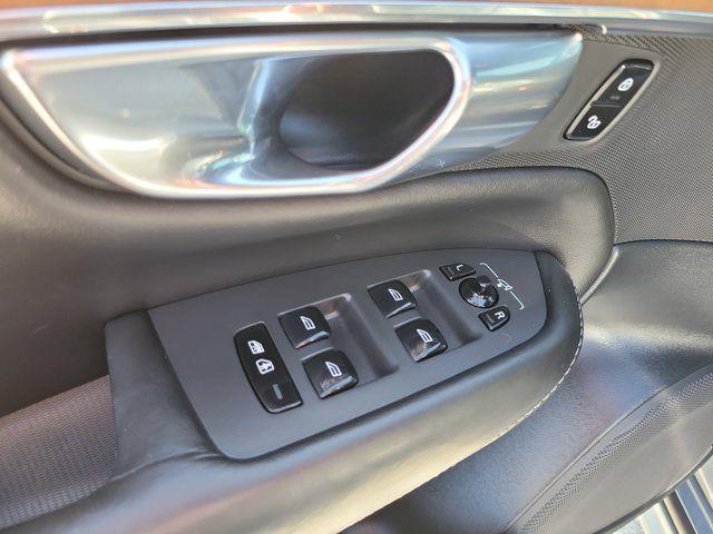 2020 Volvo XC90 - $24,789